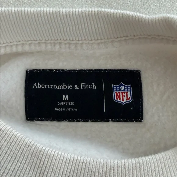 Abercrombie and Fitch NFL Dallas Cowboys Oversized Crewneck - Picture 4 of 4